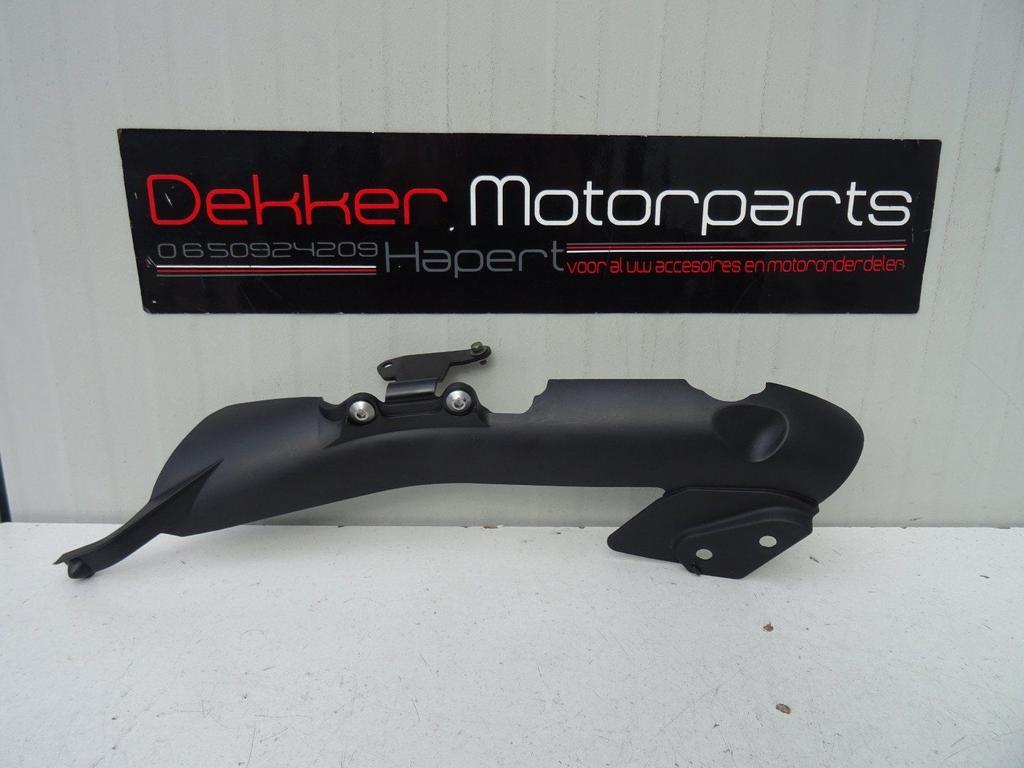 Uitlaat afwerkkap / Katalisator Yamaha YZF R1 2004-2005-2006, Motoren, Onderdelen | Yamaha, Gebruikt, -, -, Ophalen of Verzenden