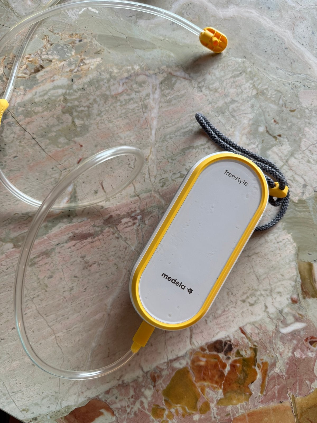 Medela elektrische handsfree kolf, Ophalen, Zo goed als nieuw, Handsfree, Medela
