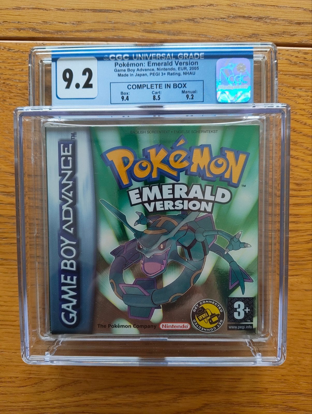 Pokémon Emerald Version (EUR/PAL) – CGC 9.2 CIB, Enlèvement ou Envoi