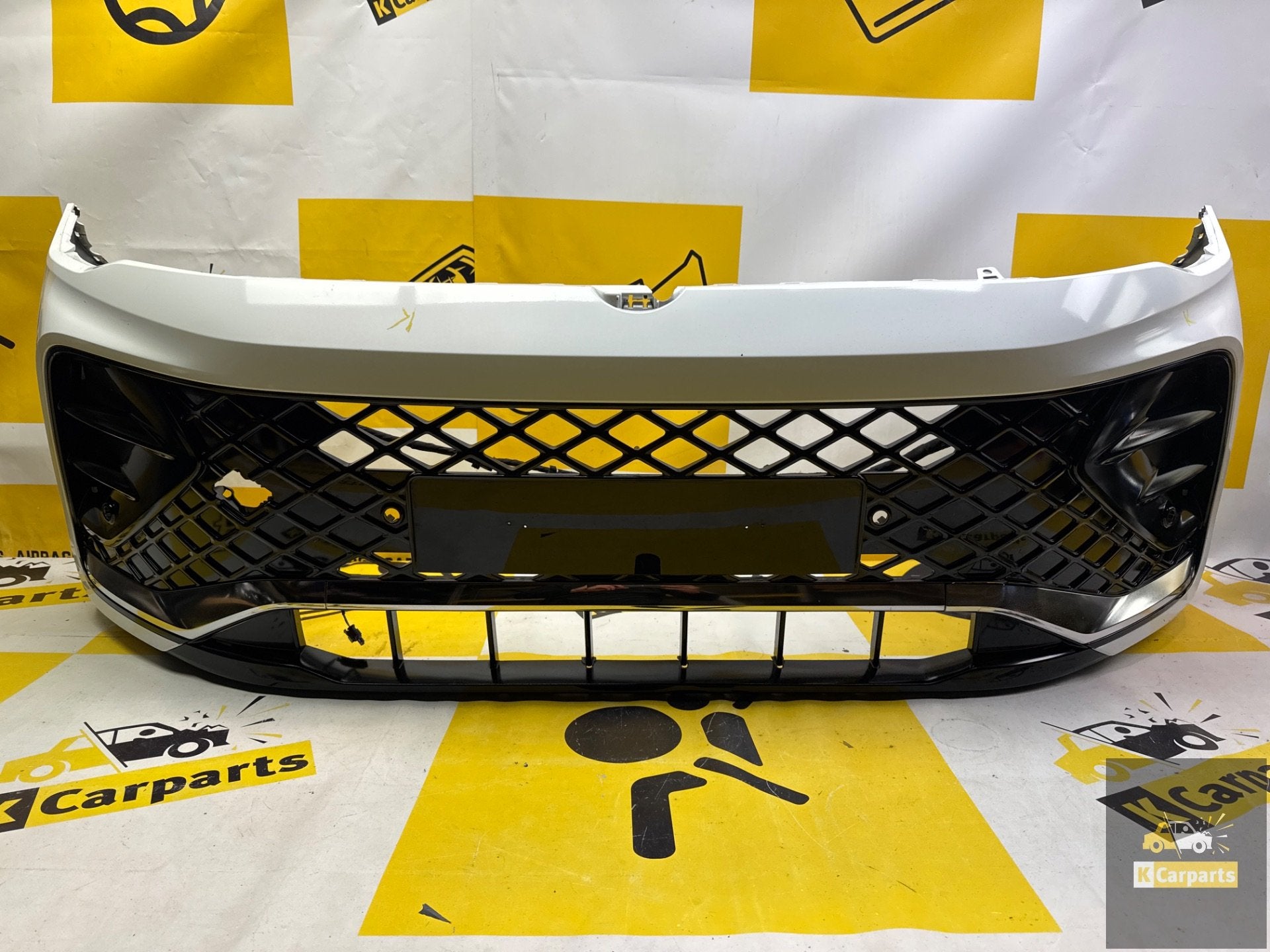 VW Tiguan 571 Voorbumper R-Line 6PDC 571807217B, Gebruikt, Volkswagen AG, Vw@volkswagen.de, Bumper