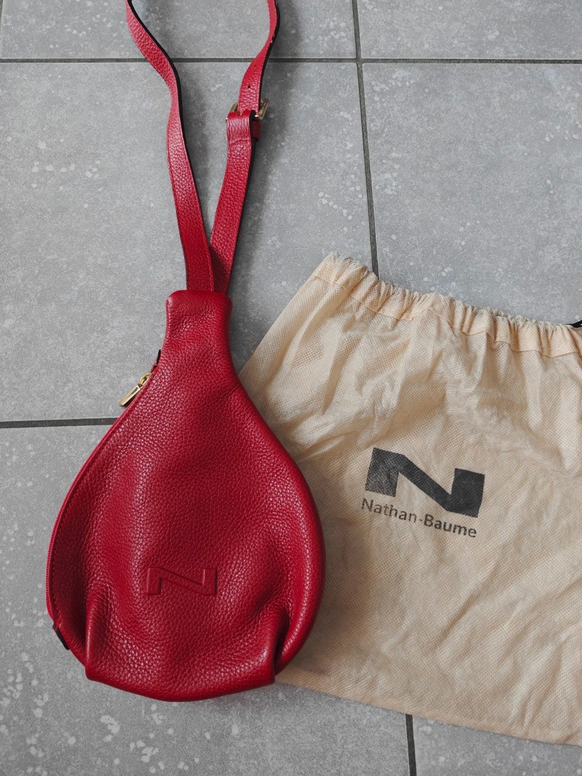 Nathan Baume "Druppel" crossbody tas, Enlèvement, Rouge