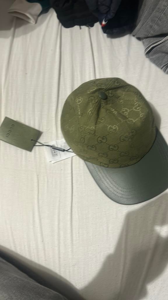 Gucci pet, Ophalen of Verzenden, Zo goed als nieuw, Pet