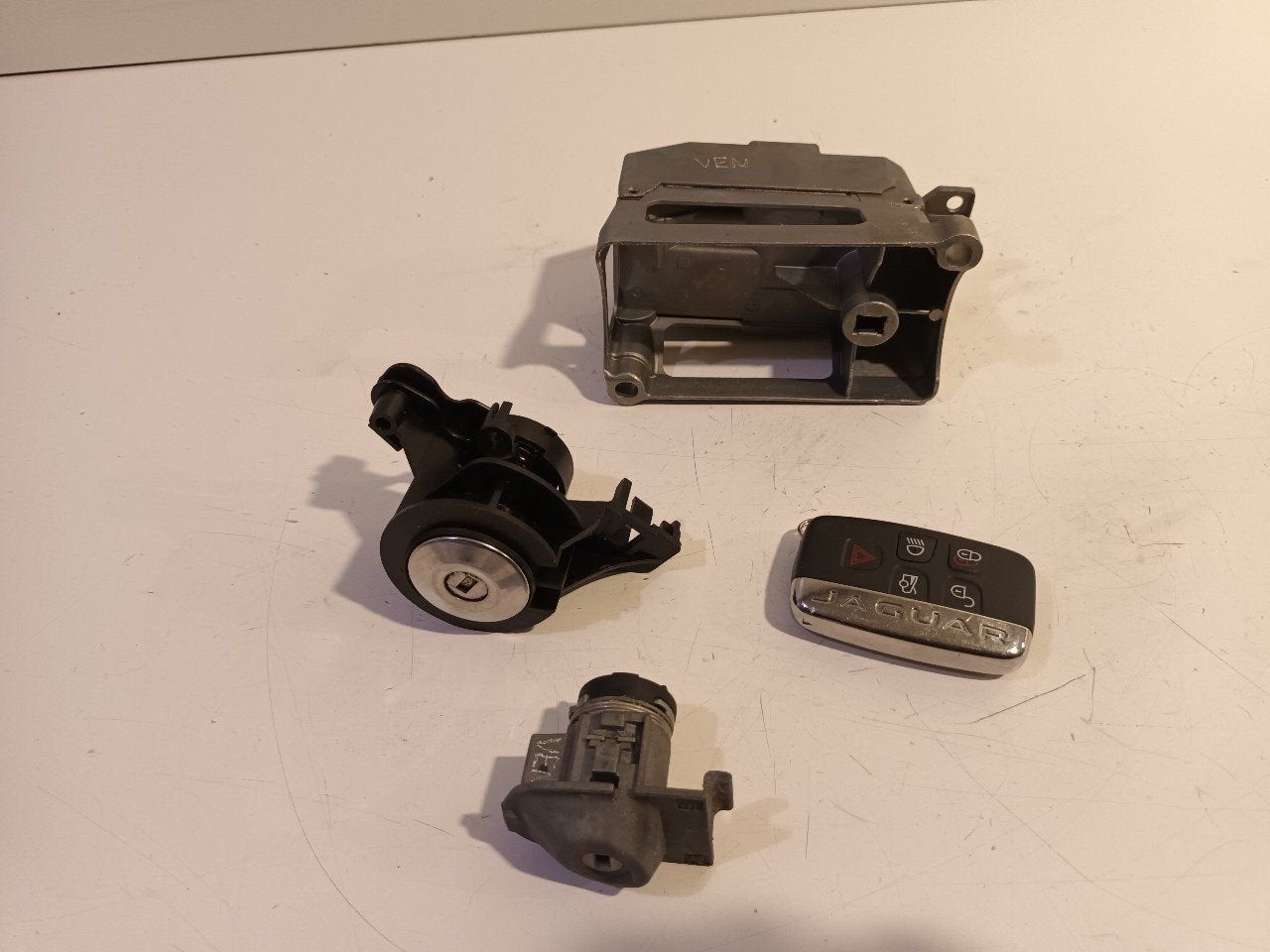 Slotenset cil inclusief immobilizer Jaguar XF, Onderdelen@venauto.nl, Van der Ven Autorecycling B.V., Ettenseweg 76, 4706 PB Roosendaal, The Netherlands