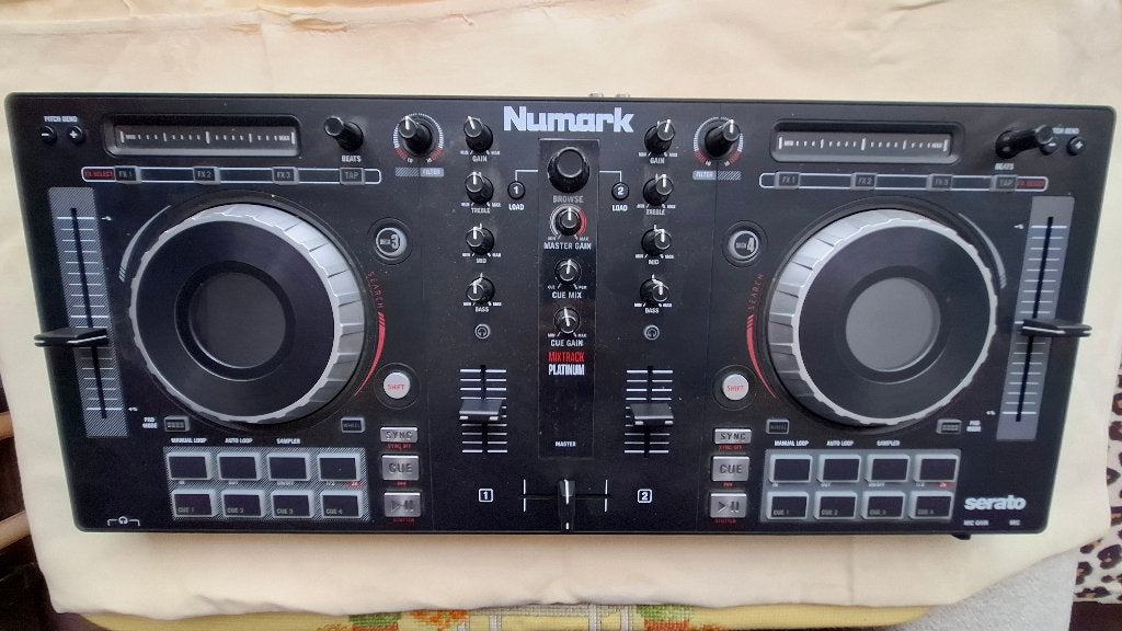 Numark Mixtrack Platinum FX DJ Controller, Ophalen, Zo goed als nieuw, Numark
