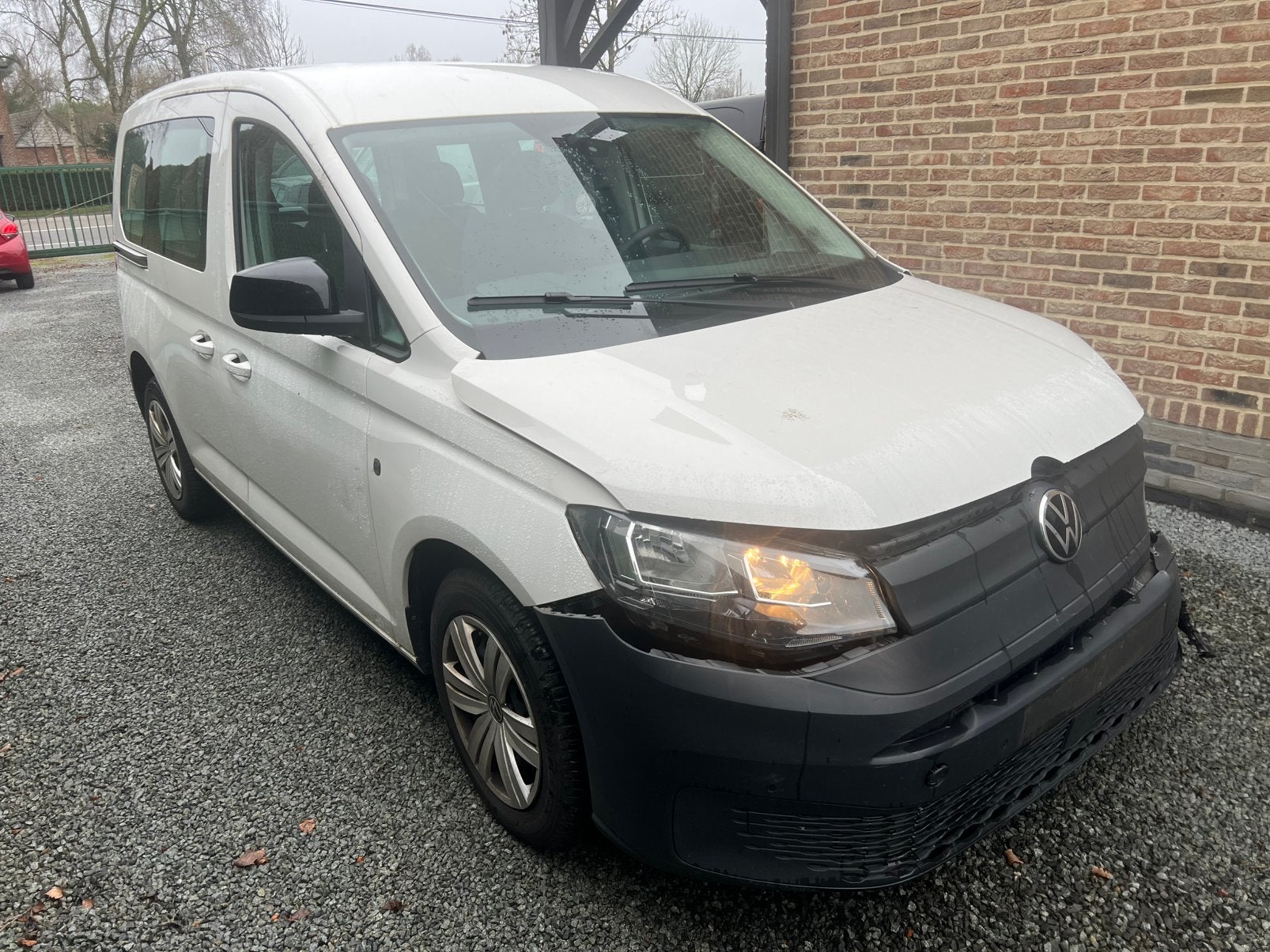 Vw caddy 2.0 tdi     75 kw    67.000km  ongeval, Ophalen, Gebruikt, Volkswagen