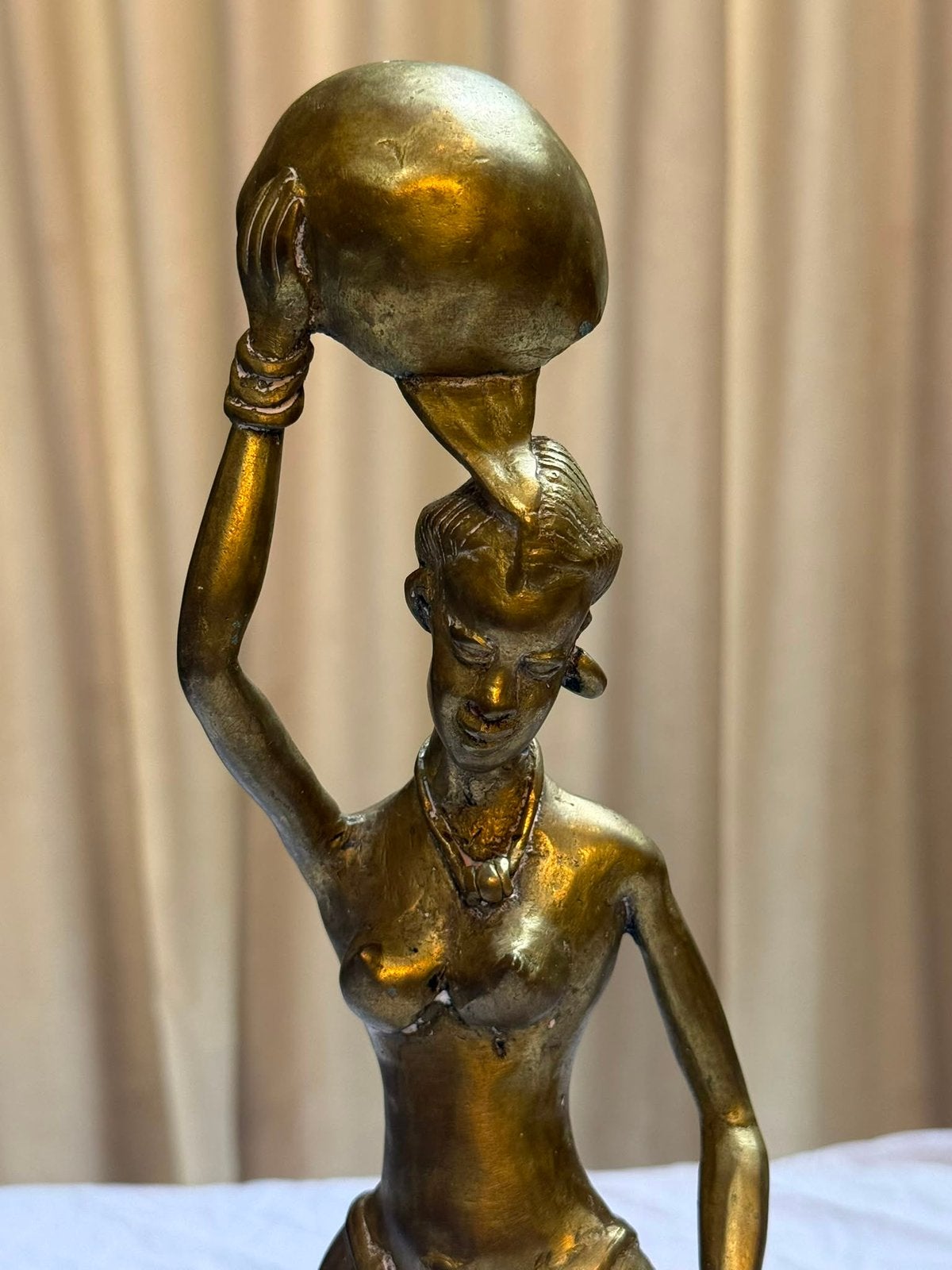 Afrikaanse bronzen sculptuur – stijlvolle decoratie, Antiek en Kunst, Ophalen, Brons
