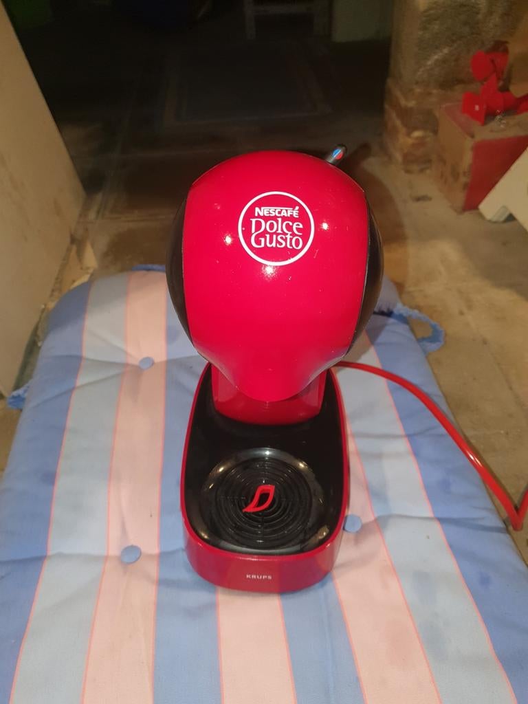 Nescafé Dolce Gusto koffiezetapparaat in zeer goede staat, Elektronische apparatuur, Ophalen