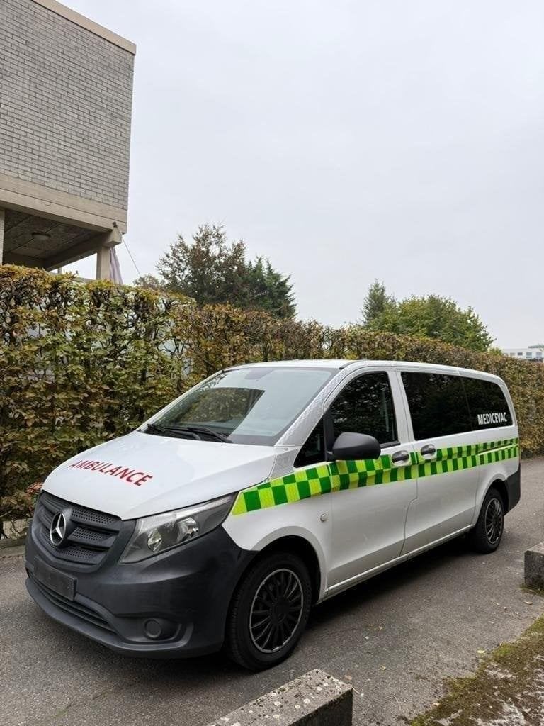 Mercedes Vito AMBULANCE 2015 - VÉHICULE BELGE - COMPLET, Autos, Entreprise, Boîte manuelle, Diesel, Vito