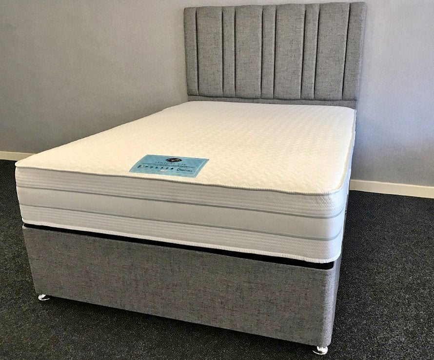 Lit avec matelas — Paiement à la livraison, Envoi, Neuf, Deux personnes, Crème