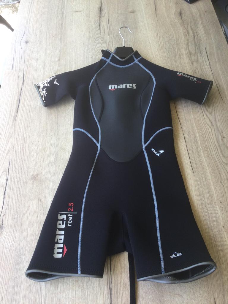 Mares Reef 2,5mm Shorty Lady size 3 - Nieuw uit stopzetting, Watersport en Boten, Duiken, Nieuw, Duikpak, Ophalen of Verzenden