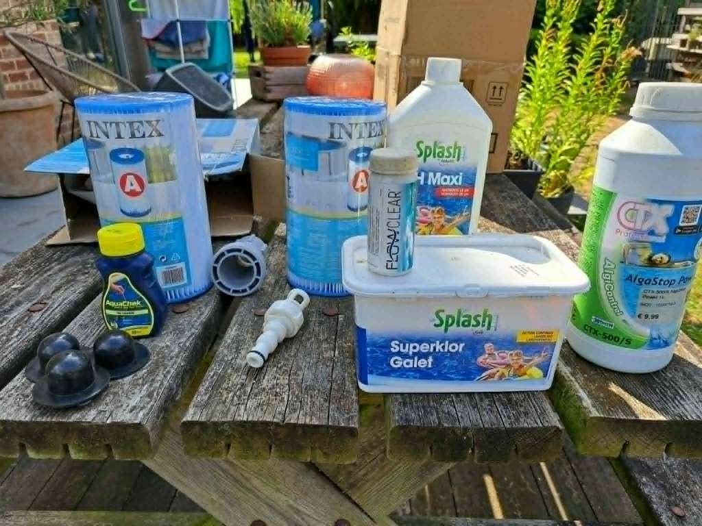 Intex filter + reinigingsproducten, Enlèvement, Utilisé, Filtre