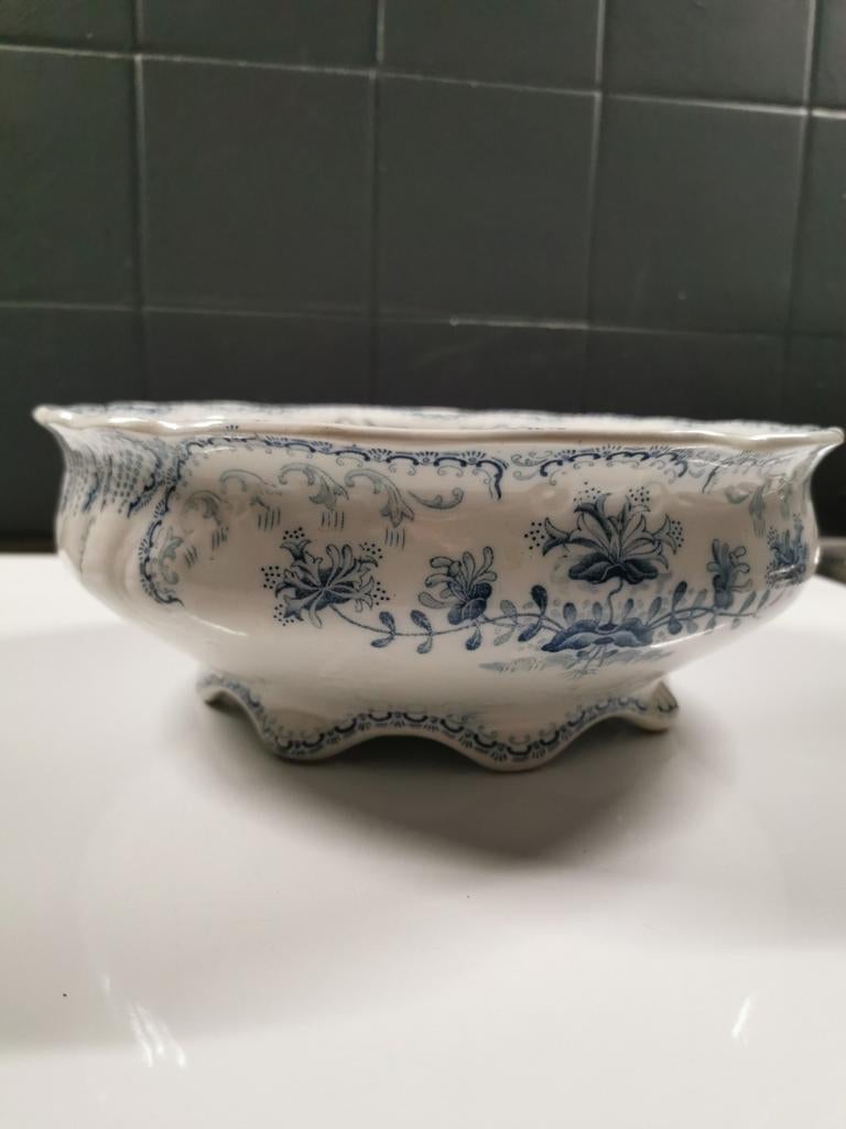Saladier. Sint Amand. Regency style., Enlèvement ou Envoi