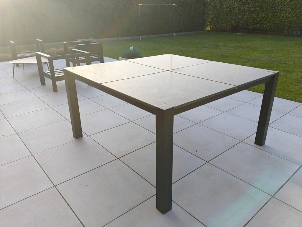 Zeer stevige tuintafel 1m50 op 1m50, Tuin en Terras, Tuintafels, Ophalen, Gebruikt, Vierkant
