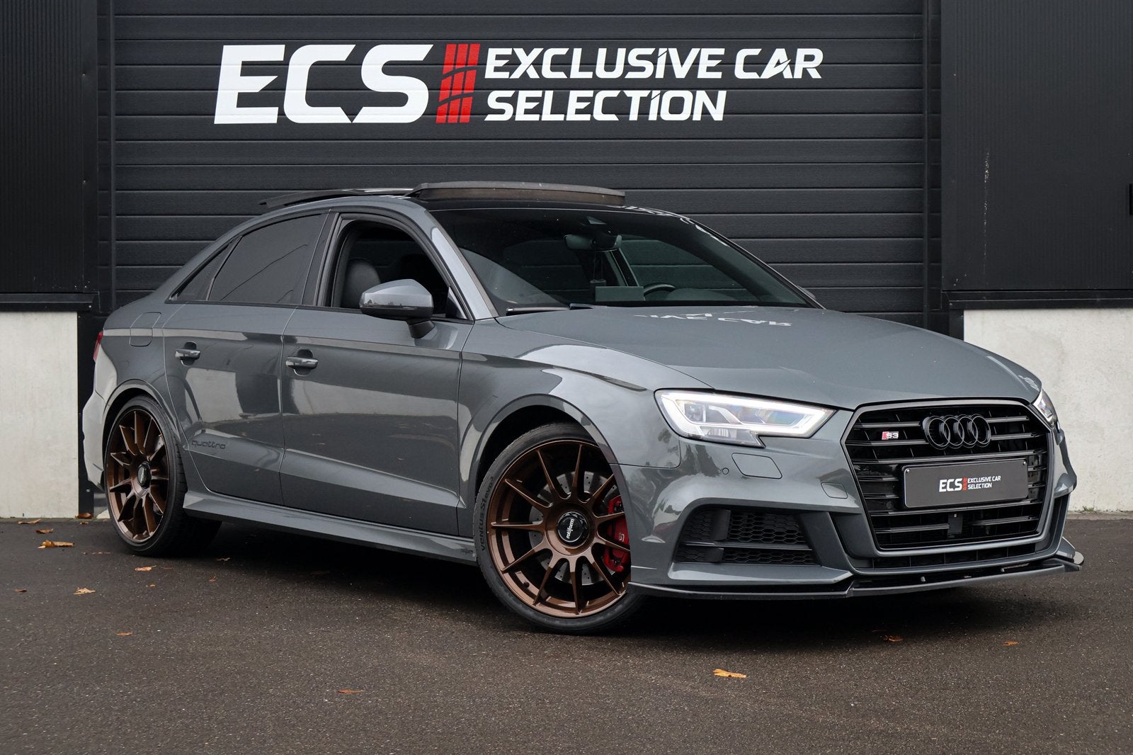 Audi S3 Sedan | Quattro | Nardo | Pano | Competition Pack |, Auto's, Automaat, 4 cilinders, 1984 cc, Leder