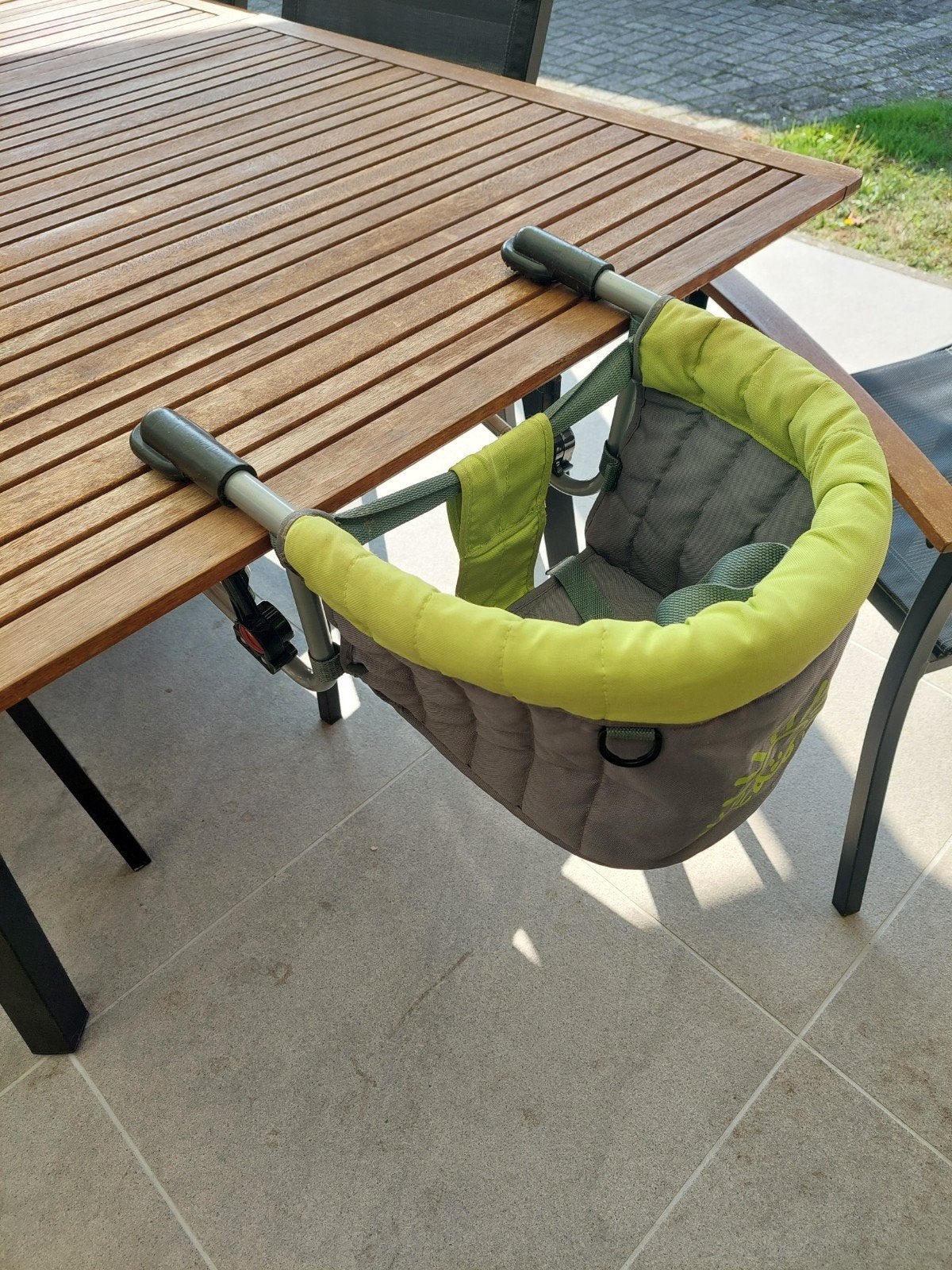 kinderstoeltje om aan tafel te hangen, Enlèvement ou Envoi, Comme neuf, Chaise de table, Ceinture(s)