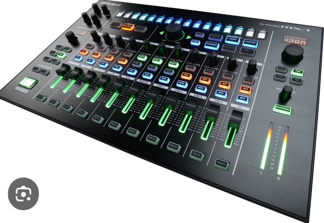 OPZOEK naar Roland MX-1, Musique & Instruments, Enlèvement, Utilisé