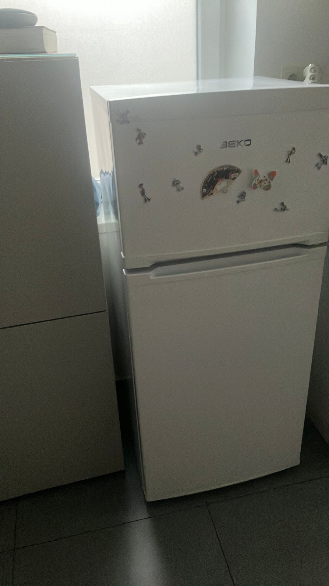 Standaard beko frigo, Elektronische apparatuur, Koelkasten en IJskasten, Ophalen, Gebruikt, Met vriesvak
