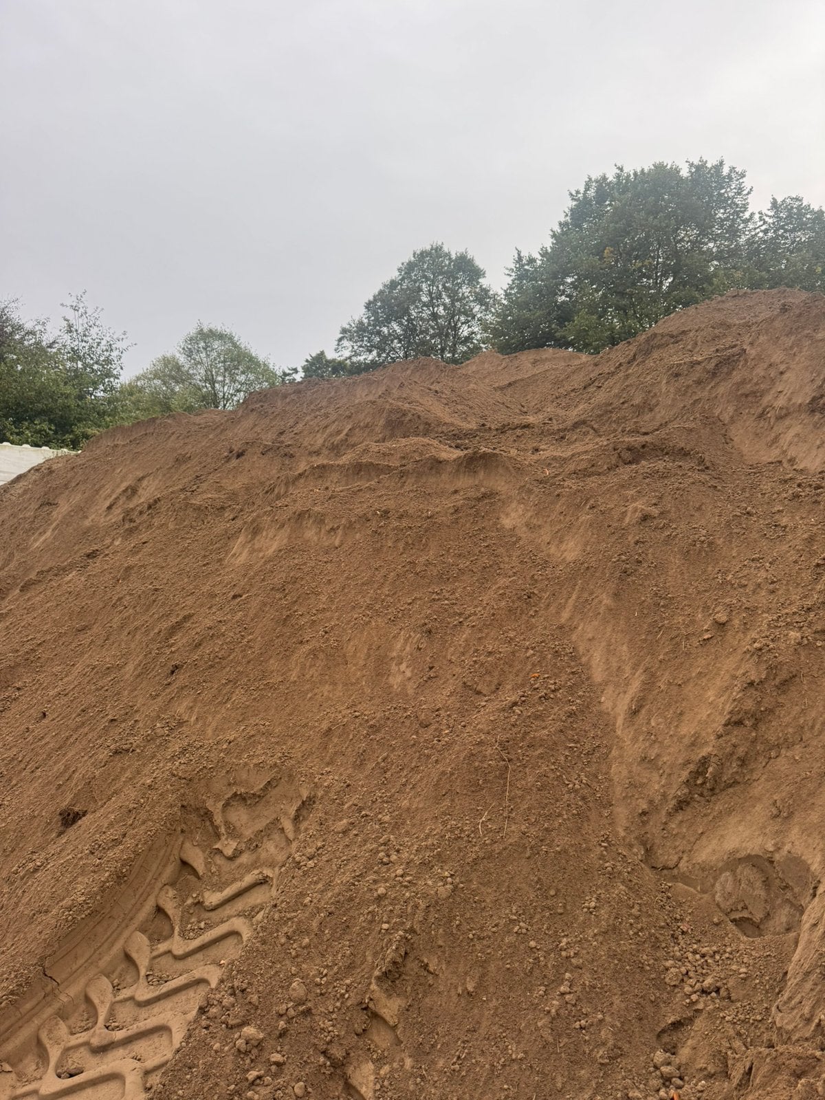 Gratis afgezeefde  zwarte grond, Enlèvement