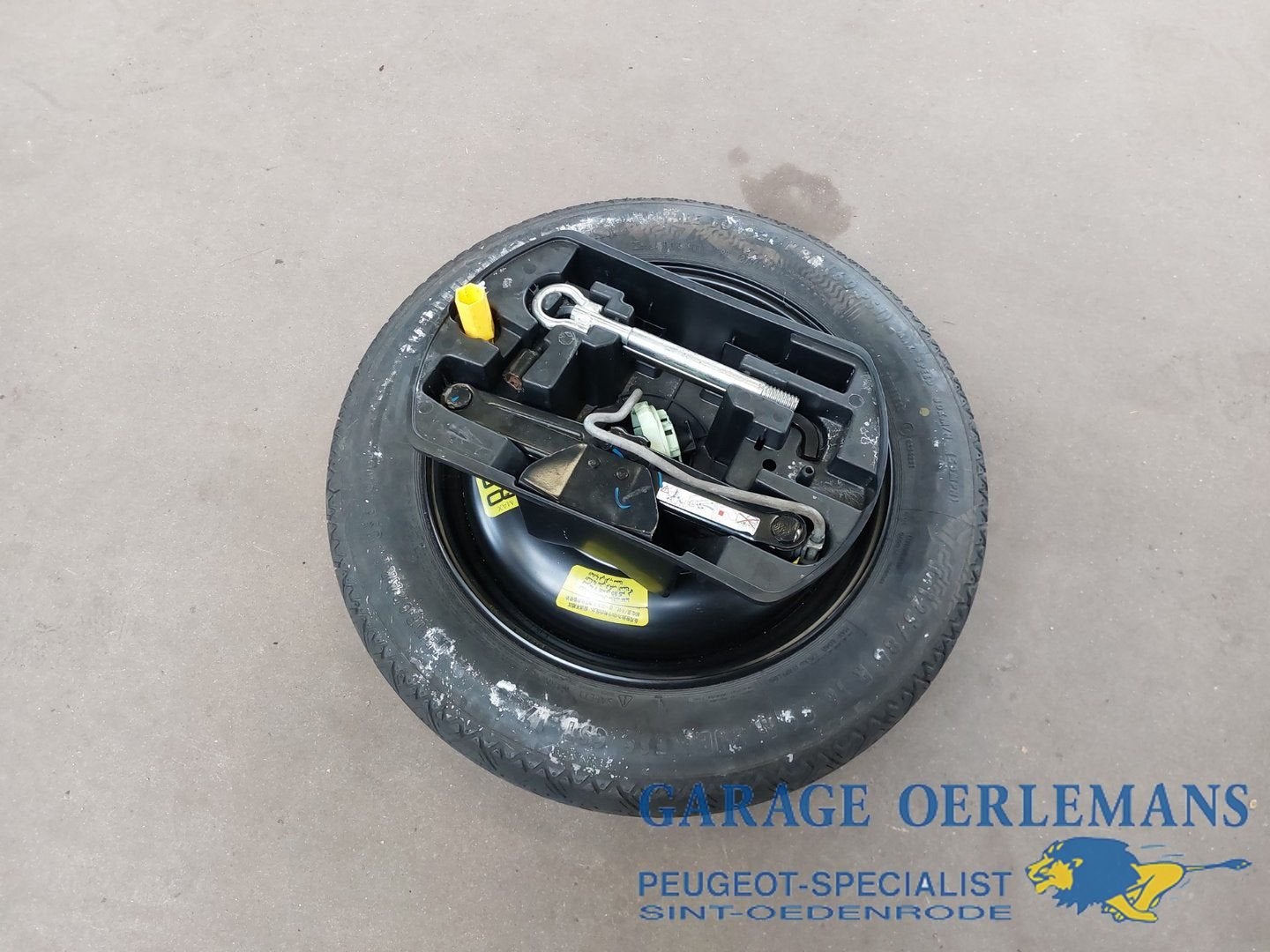 reservewiel + krik set peugeot 308 1.6 hdi T9 206076301000, Autos : Pièces & Accessoires, Suspension & Châssis, Peugeot, Utilisé