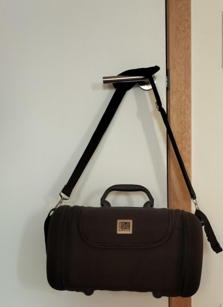 week-end tas of andere zaken, Handtassen en Accessoires, Tassen | Damestassen, Ophalen of Verzenden, Zo goed als nieuw, Zwart