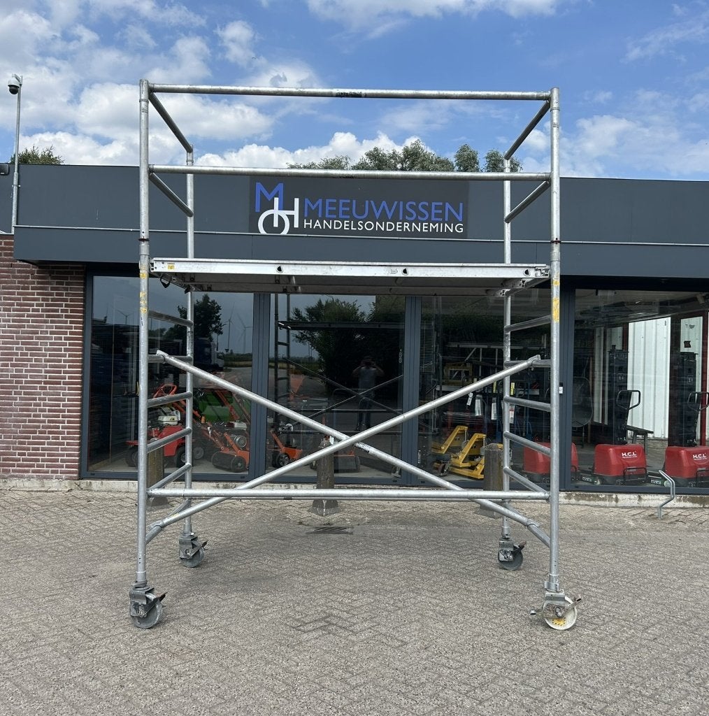 Altrex rolsteiger 135x245 4.2M werkhoogte gebruikt, Ophalen, Gebruikt