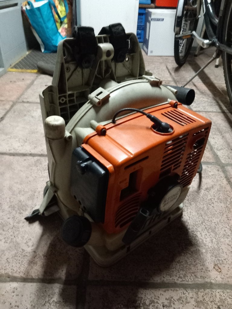 bladblazer, Jardin & Terrasse, Stihl, Enlèvement, Utilisé, Porté à dos