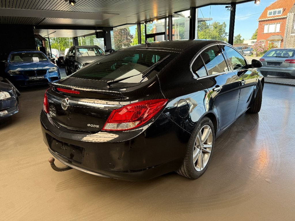 2013 OPEL INSIGNIA 2.0 CDTi SPORT *NAVI*LEDER*TREKHAAK, Auto's, Voorwielaandrijving, 1733 kg, 1956 cc, Zwart