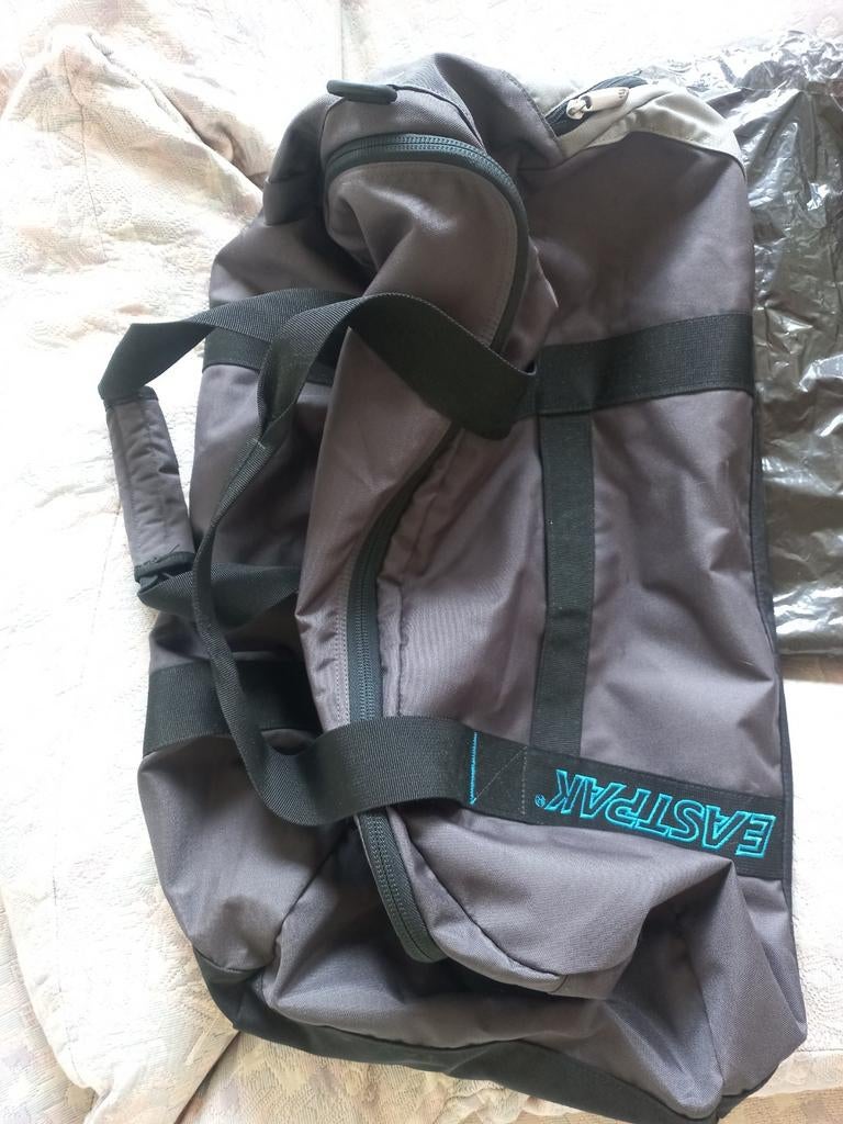 Eastpack tas, Handtassen en Accessoires, Tassen | Reistassen en Weekendtassen, Ophalen