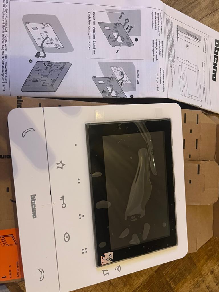Ecran btcino avec wifi neuf, Huis en Inrichting, Deurbellen, Ophalen of Verzenden, Nieuw