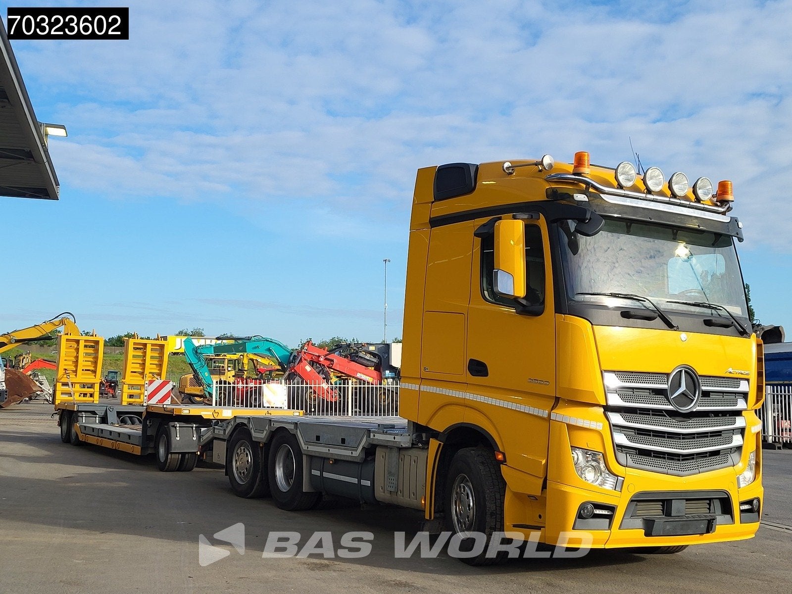 Mercedes Actros Actros 2563 6X2 Machine transporter combi HF, Autos, Camions, Achat, Euro 6, Jaune, Mercedes-Benz