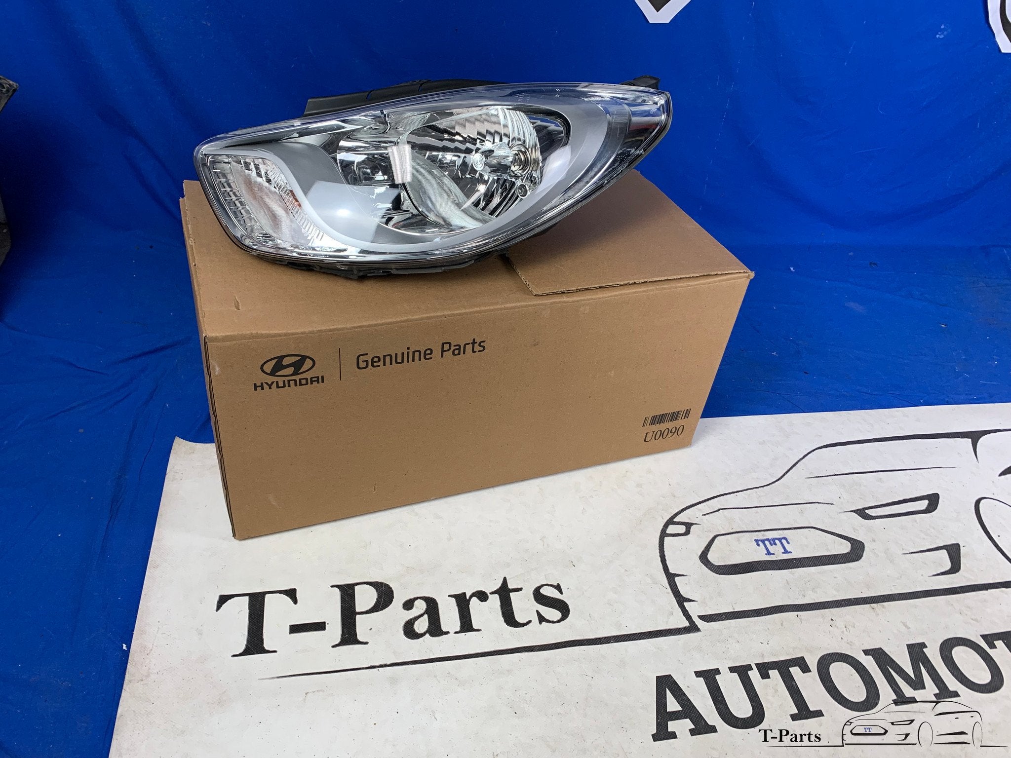 Phare gauche Hyundai i10 921010X120, Heolleung-ro 12
06797  Seoul, Info@hyundai.com, Utilisé, Hyundai