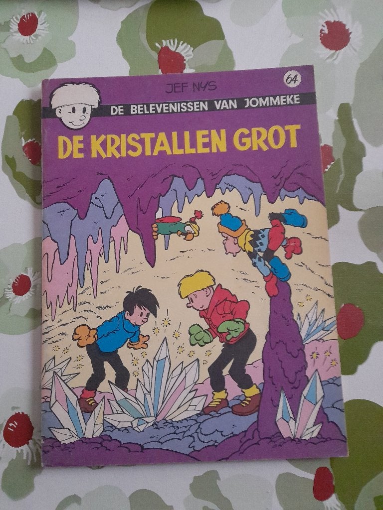 Jommeke nr 64 "De kristallen grot"eerste druk 1974, Boeken, Ophalen of Verzenden, Gelezen