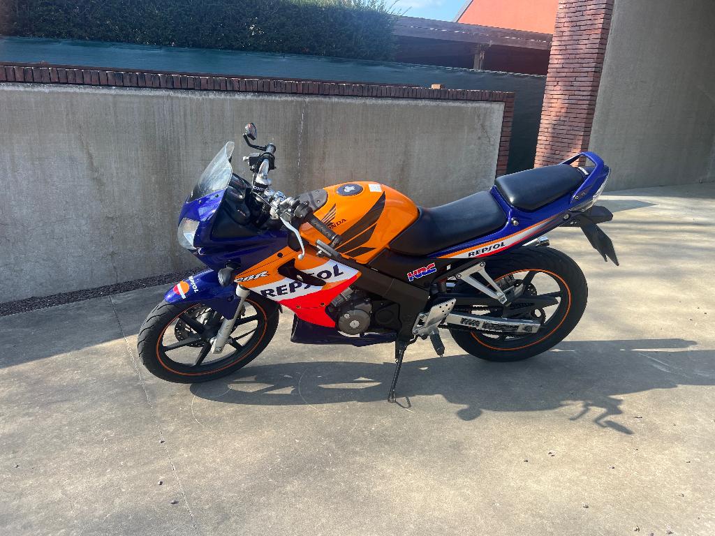 Honda CBR 125 Repsol, 125 cc, 11 kW of minder, LED Verlichting, Sport