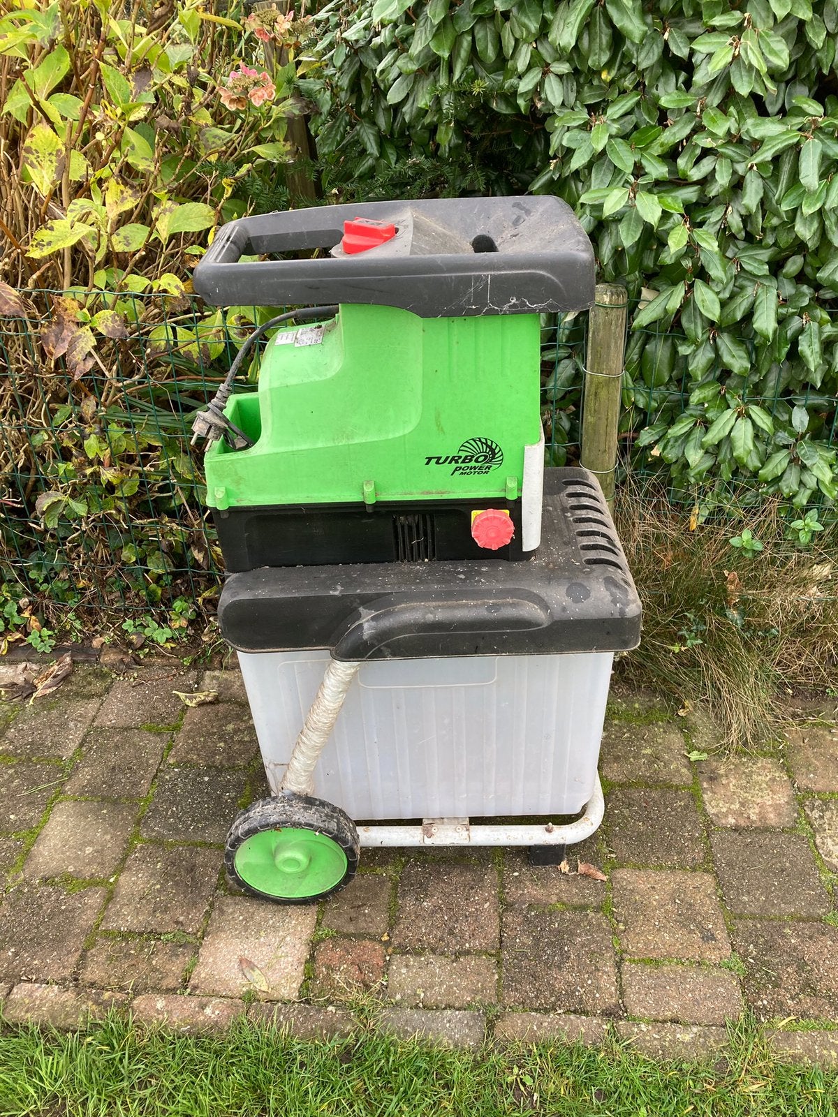 Hakselaar, Tuin en Terras, Ophalen, Zo goed als nieuw