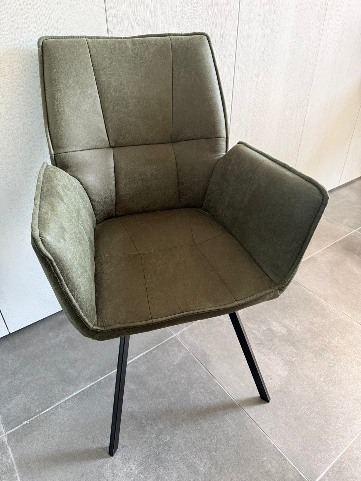 Stoelen kleur groen, Ophalen, Zo goed als nieuw, Zwart, Metaal