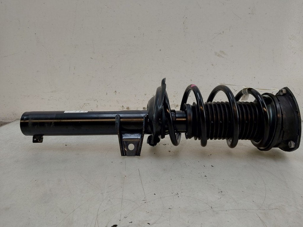 AMORTISSEUR OU ABSORBEUR DE CHOC AVANT DROIT (|5Q0413031KH|5, Utilisé, Volkswagen