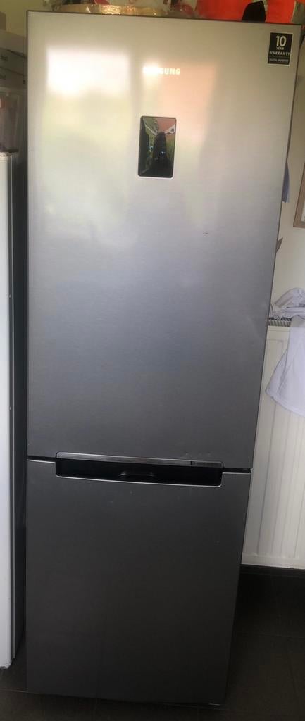 Combi koelkast / diepvries, Elektronische apparatuur, Ophalen, 160 cm of meer, Zo goed als nieuw, Energieklasse A of zuiniger