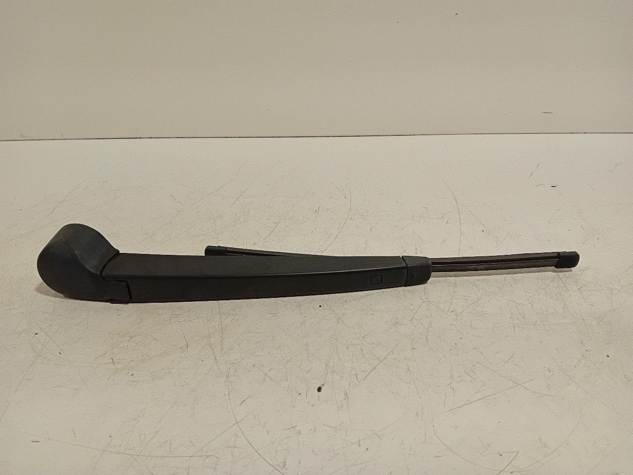Ruitenwisserarm achterruit Volkswagen Golf, Auto-onderdelen, Onderdelen@venauto.nl, Van der Ven Autorecycling B.V., Gebruikt, Ettenseweg 76, 4706 PB Roosendaal, The Netherlands
