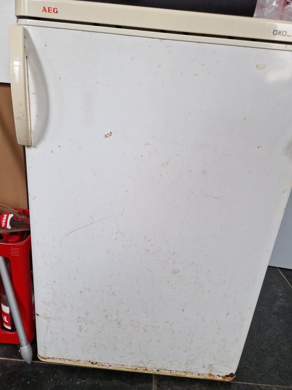frigo table à donner il ne refroidit plus pr pièce ou ferail, Electroménager, Enlèvement
