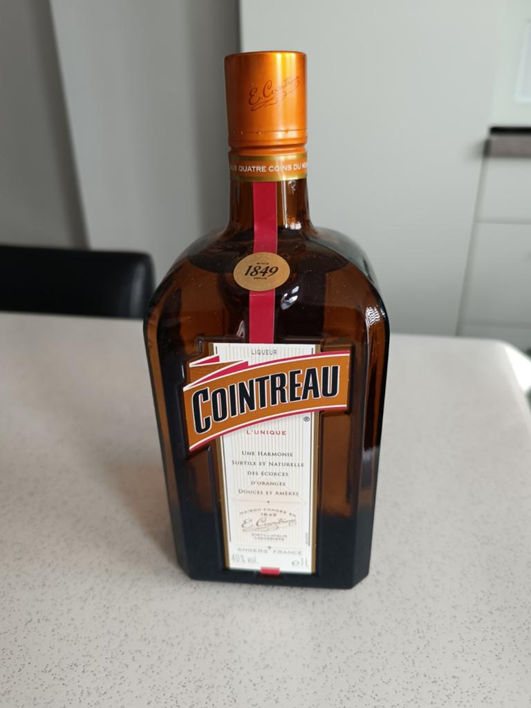 Lot de 22 bouteilles d'alcool, Enlèvement