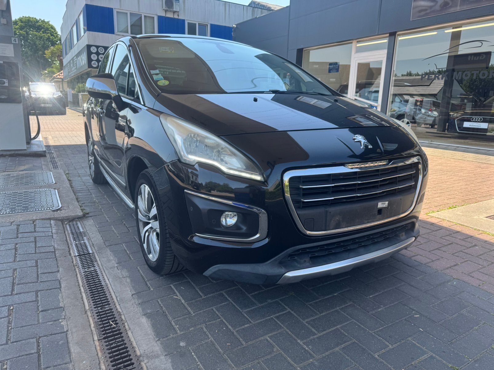 Peugeot 3008 2.0 - DIESEL - EURO6 - AIRCO - 153.000km - 2016, Autos, Achat, Entreprise, Boîte manuelle, Noir