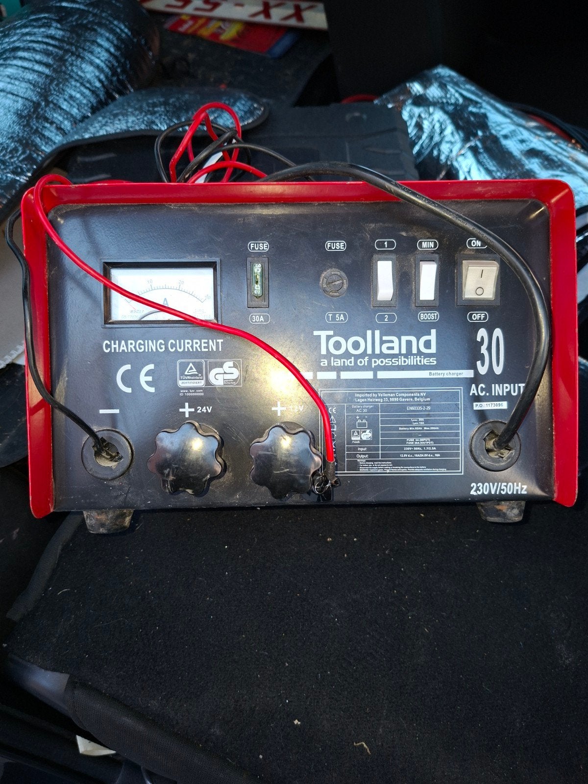 Très bon chargeur pour 12/24 volts. Disparu pour cause de d, Enlèvement