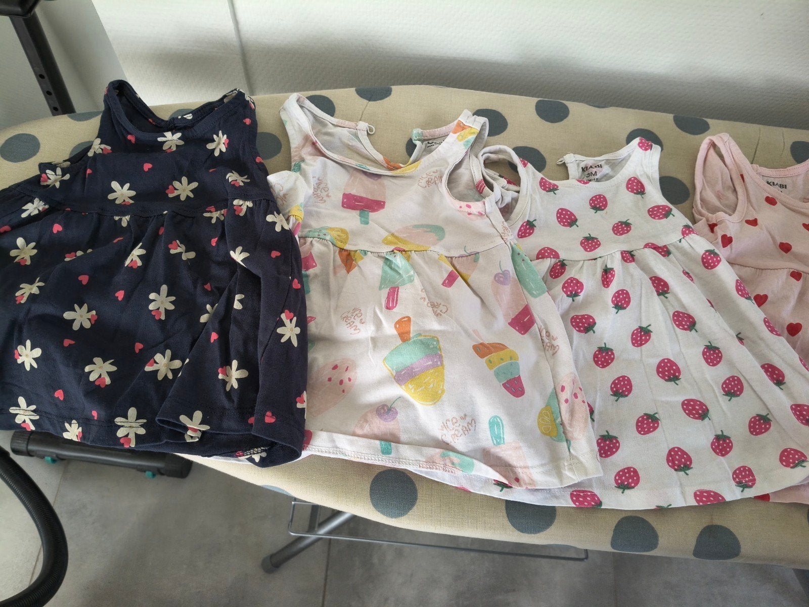 lot de petites robes bébé 3 mois, Enlèvement
