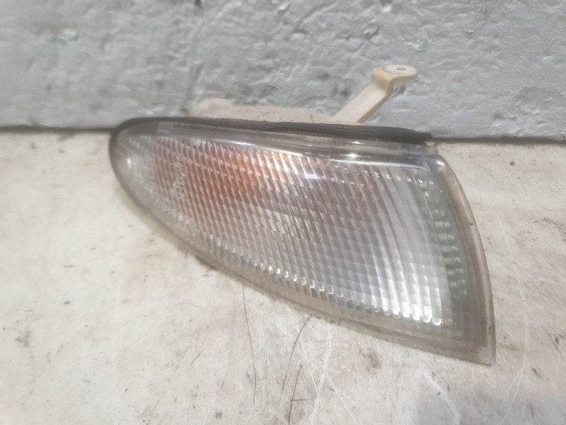 KNIPPERLICHT RECHTS Mazda Xedos 6 (01-1992/01-1999), Hitdorfer Straße 73
51371  Leverkusen, DE, Gebruikt, Mazda, Info@mazda.de