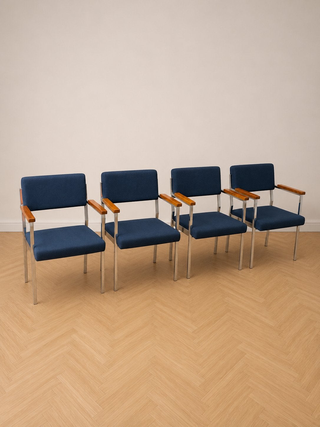 Set van 4 vintage design vergaderstoelen – chroom & hout –, Ophalen, Zo goed als nieuw, Hout