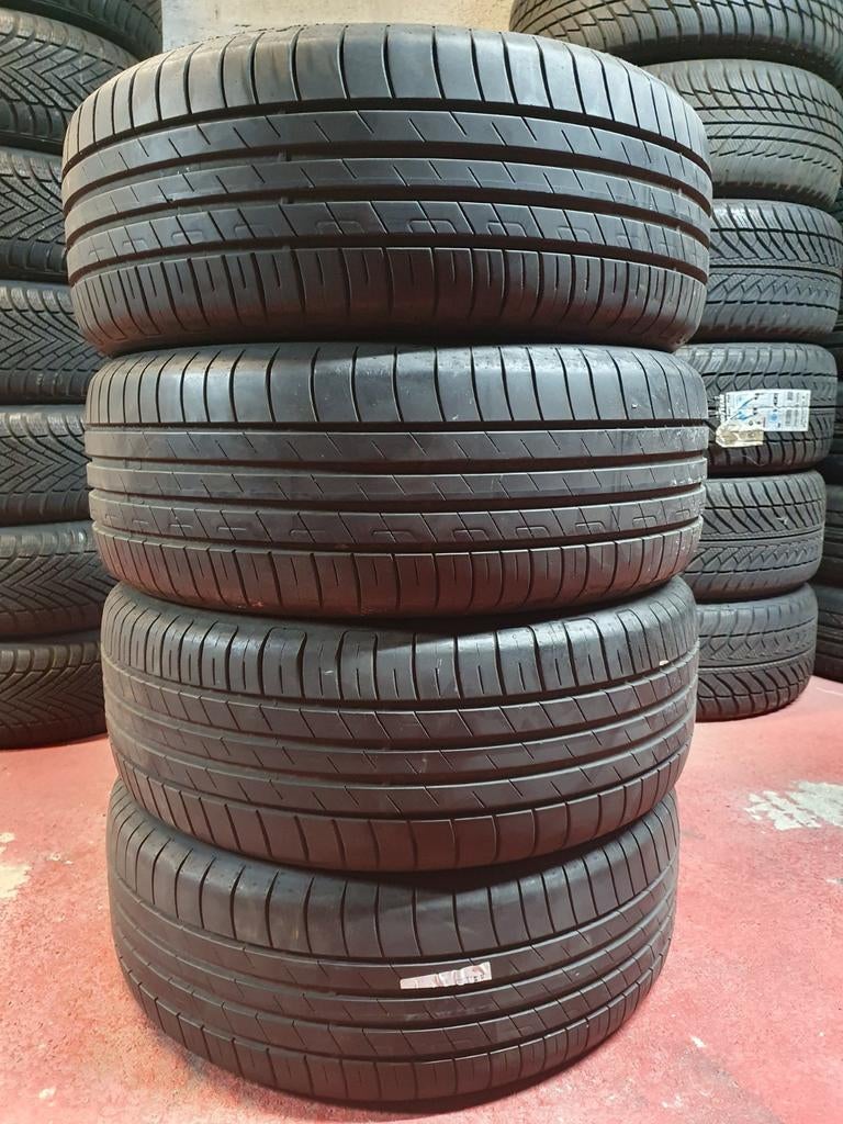 4 pneus été Goodyear 225/55/17 étoilée, Enlèvement, Utilisé
