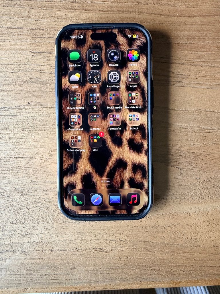iPhone 16 pro in zeer goede staat te koop, Télécoms, IPhone 16 Pro, 128 GB, Or, Comme neuf