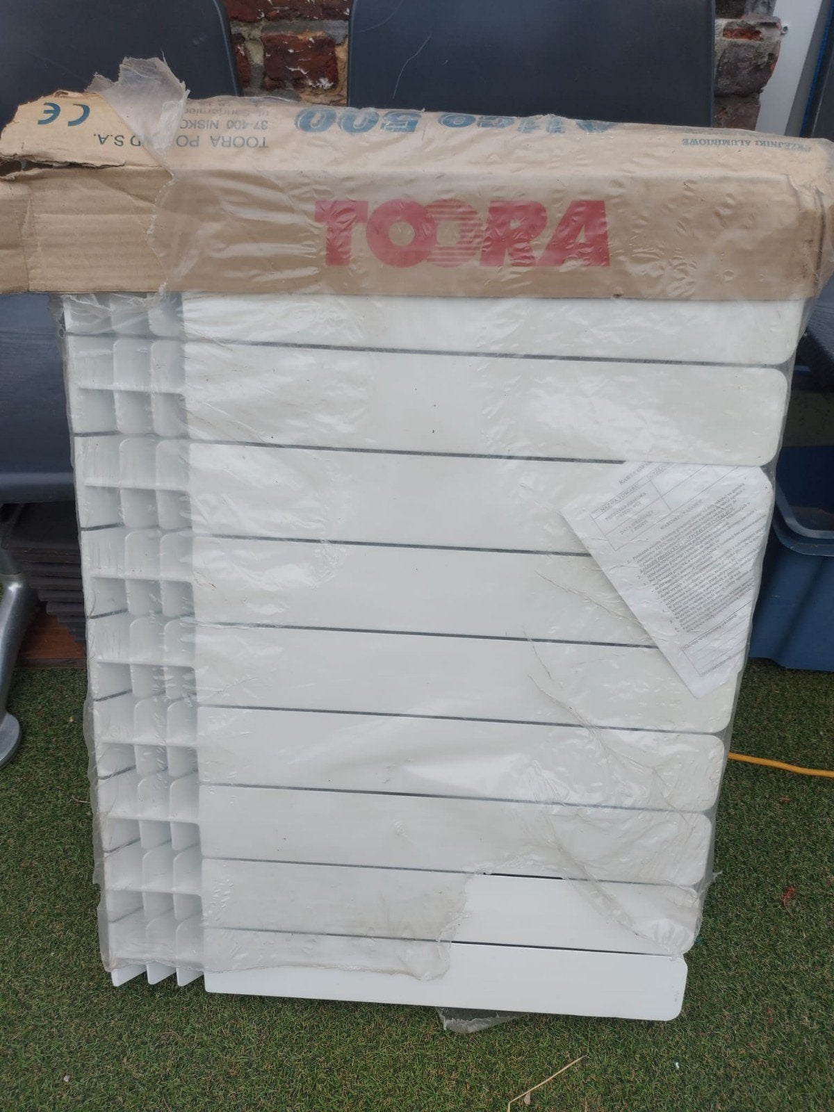 Radiators Toora, Ophalen