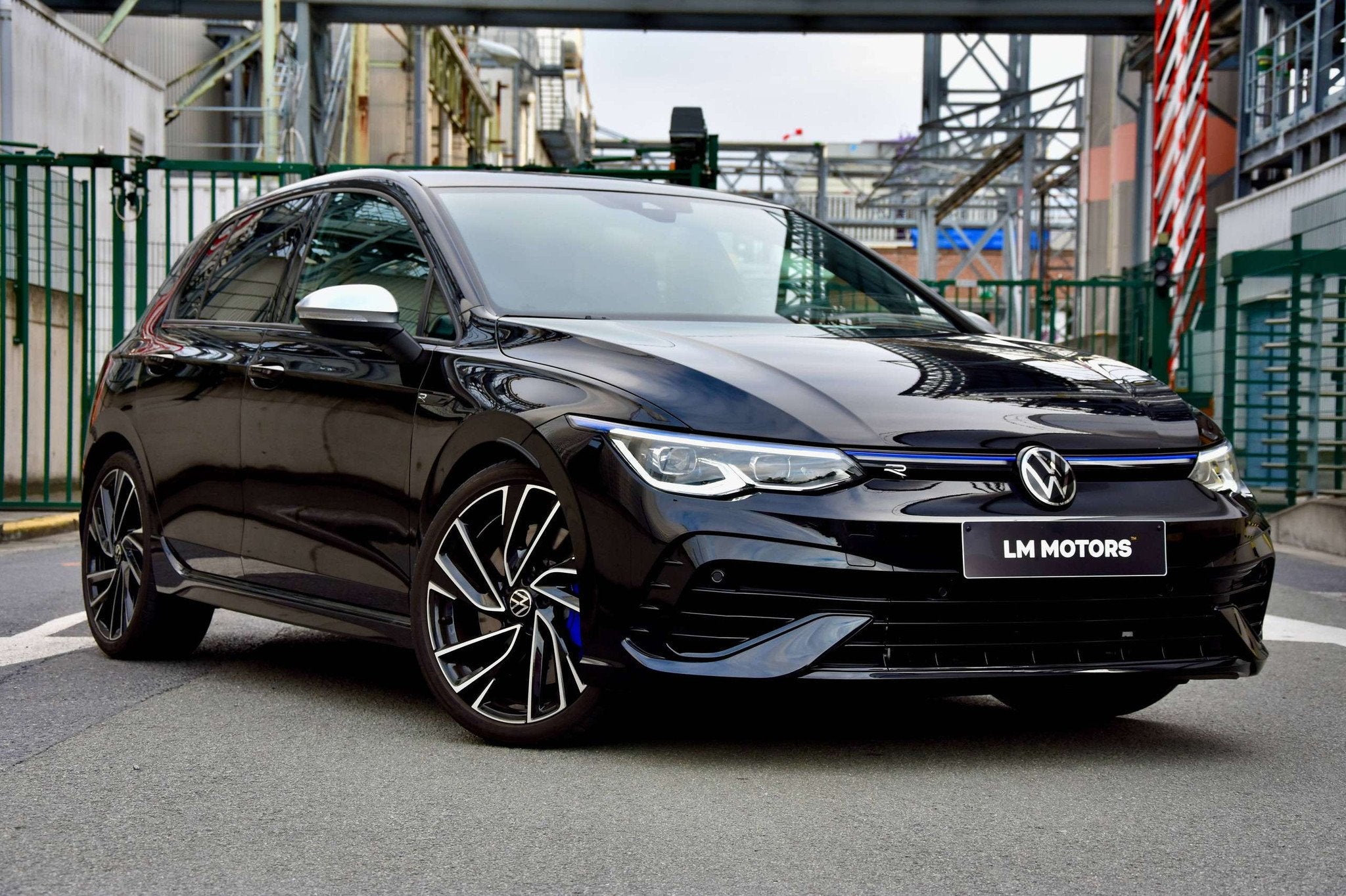 Volkswagen Golf R 4-Motion DSG * 14 000Km (!)* NEW CAR, Auto's, Volkswagen, Automaat, https://public.car-pass.be/vhr/b3fcd075-9abe-42af-9103-42f17cb86682