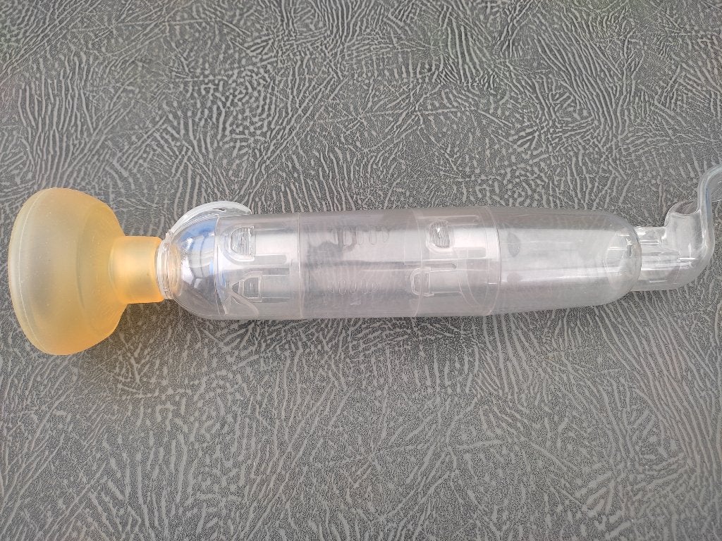 inhalator voor te puffen met opbergzakje (astmapuffer), Enlèvement, Utilisé